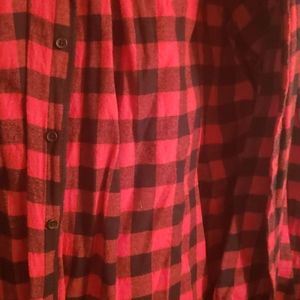 Men's plaid pattern flannel